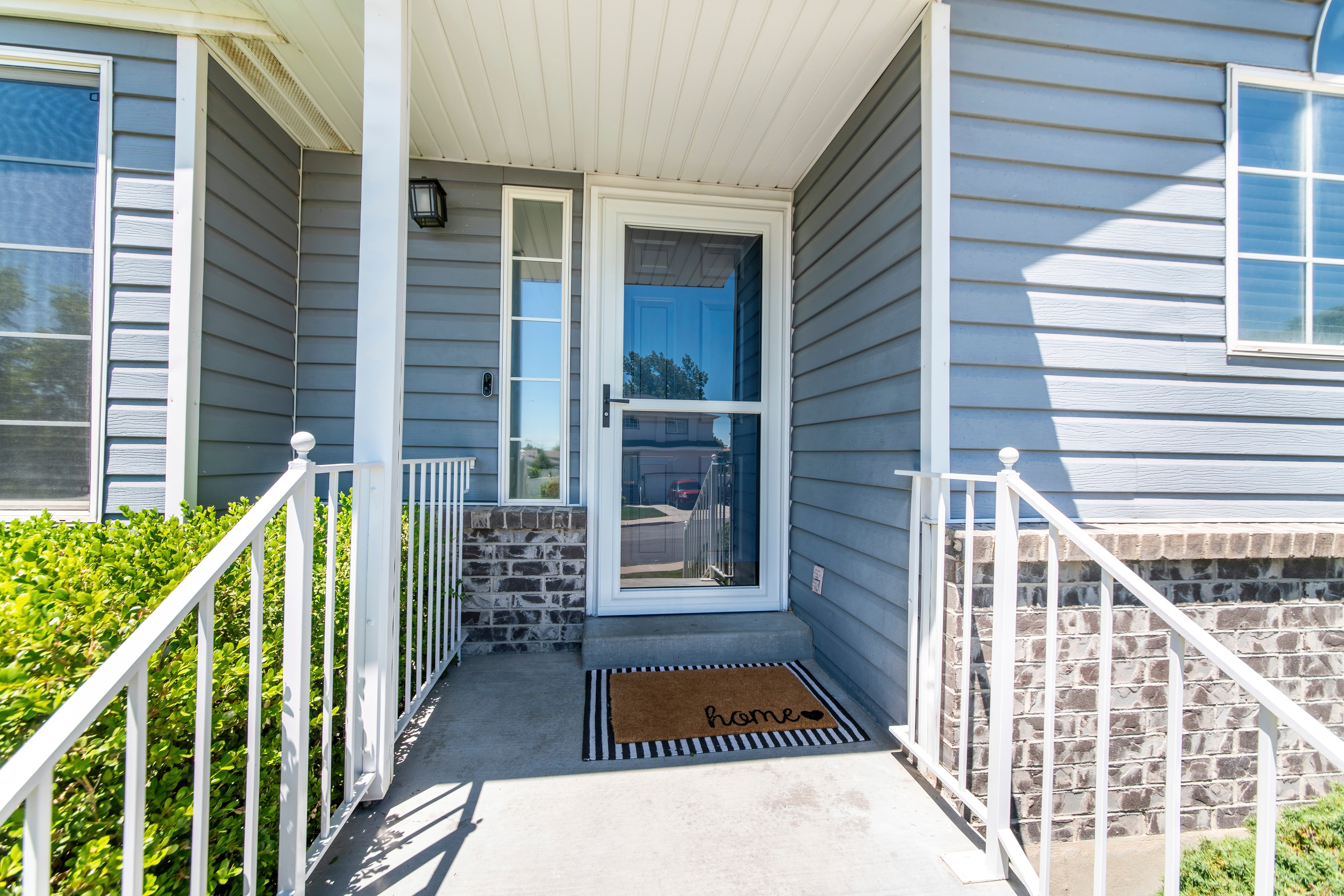 storm door